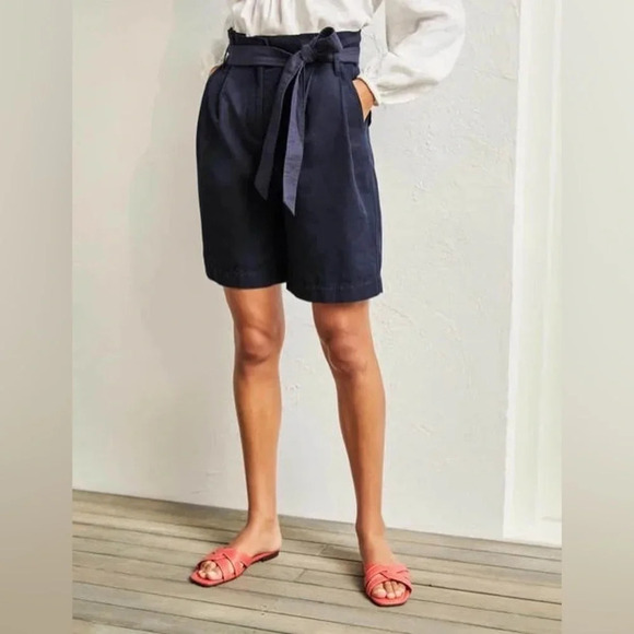 NWT Boden Paperbag High Waisted Linen Blend Shorts in Navy size 10 - Picture 1 of 9